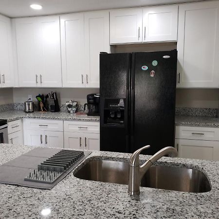 Shell Near The Sea, 2-Br Pet Friendly Home ヴェニス エクステリア 写真