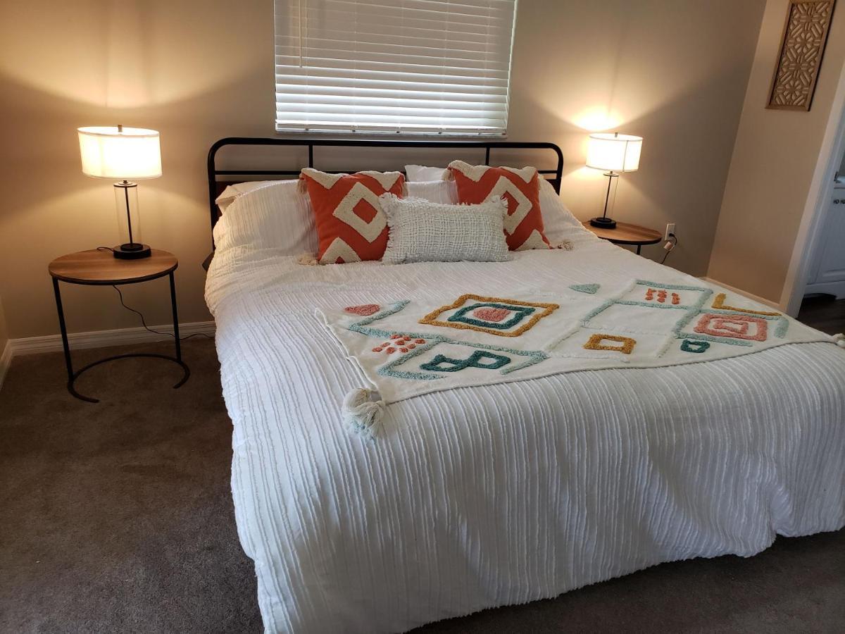 Shell Near The Sea, 2-Br Pet Friendly Home ヴェニス エクステリア 写真